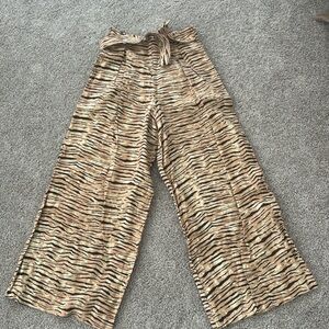 Linen pants size 2 worn once